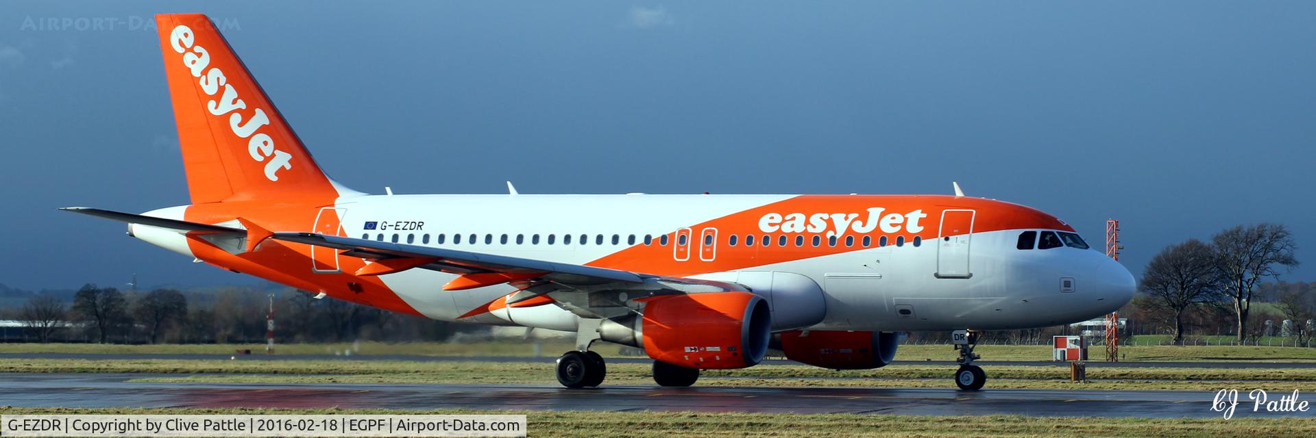 G-EZDR, 2008 Airbus A319-111 C/N 3683, Taxi for departure from Glasgow EGPF