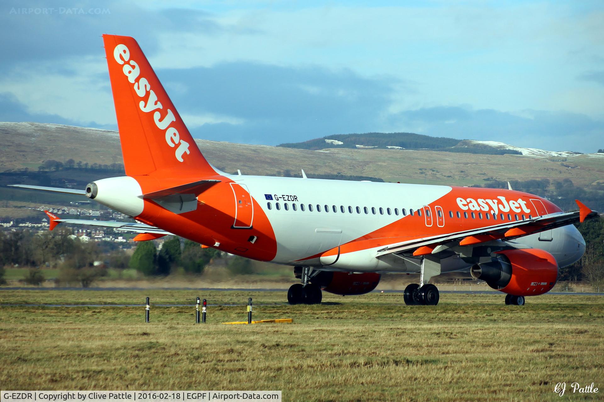 G-EZDR, 2008 Airbus A319-111 C/N 3683, Taxi for departure from Glasgow EGPF