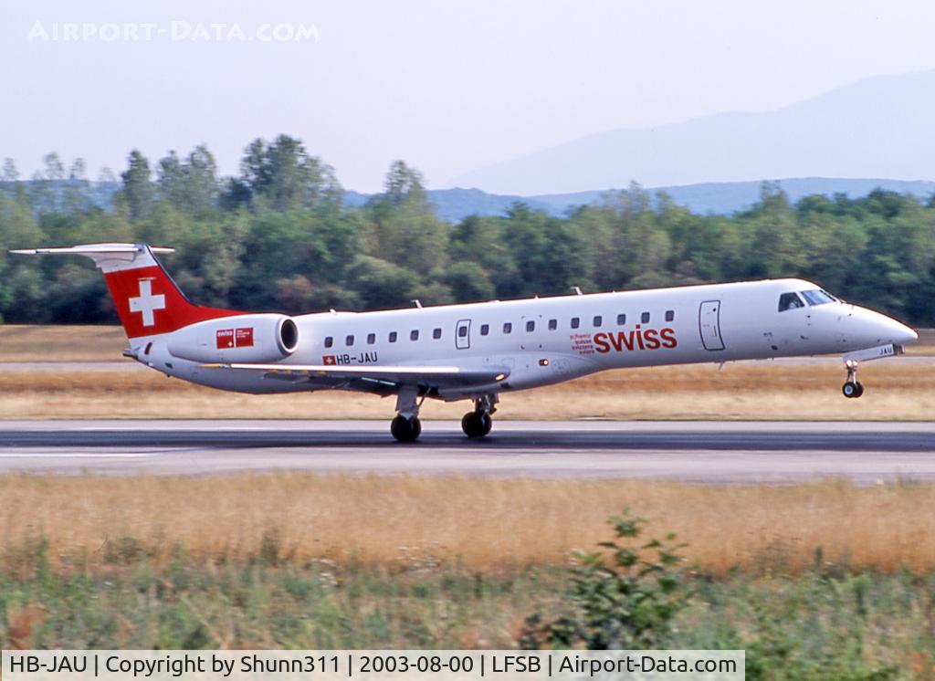 HB-JAU, 2002 Embraer EMB-145LU (ERJ-145LU) C/N 145570, Landing rwy 15