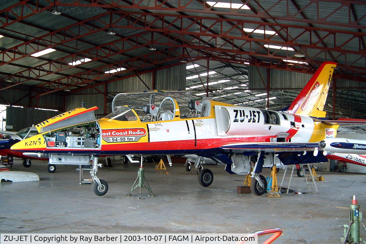 ZU-JET, Aero L-39C Albatros C/N 330209, Aero Vodochody L-39C Albatros [330209] Johannesburg-Rand~ZS 07/10/2003