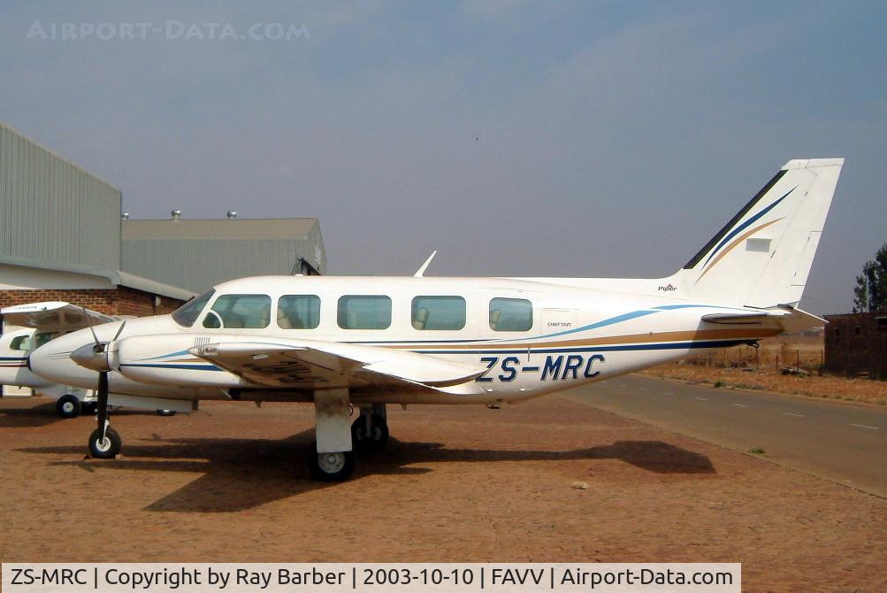 ZS-MRC, 1978 Piper PA-31-350 Chieftain C/N 31-7952015, Piper PA-31-350 Navajo Chieftain [31-7952015] Vereeninging~ZS 10/10/2003