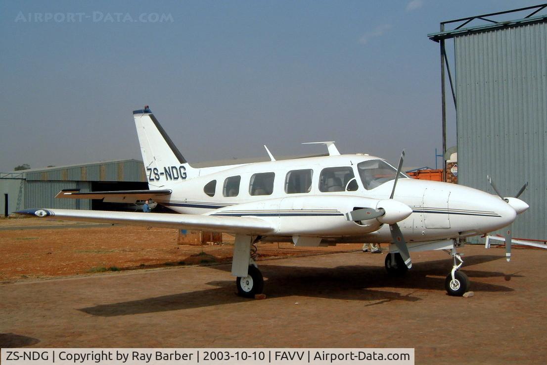 ZS-NDG, Piper PA-31-310 Navajo Navajo C/N 31-845, Piper PA-31-310 Turbo Navajo B [31-845] Vereeniging~ZS 10/10/2003