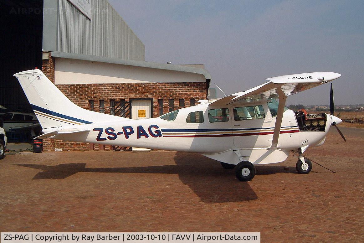 ZS-PAG, Cessna P206B Super Skylane C/N P206-0320, Cessna P.206B Super Skylane [P206-0320] Vereeniging~ZS 10/10/2003