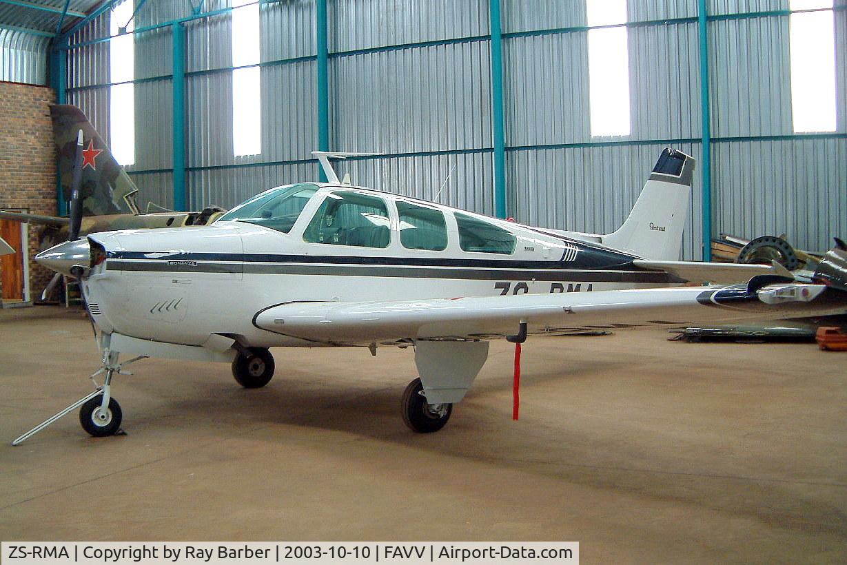 ZS-RMA, 1974 Beech F33A Bonanza C/N CE-528, Beech F33A Bonanza [CE-528] Vereeniging~ZS 10/10/2003