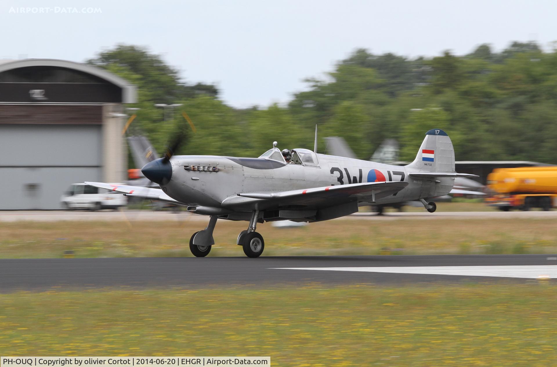 PH-OUQ, 1943 Supermarine 361 Spitfire LF.IXc C/N CBAF.IX.1732, Airshow 2014