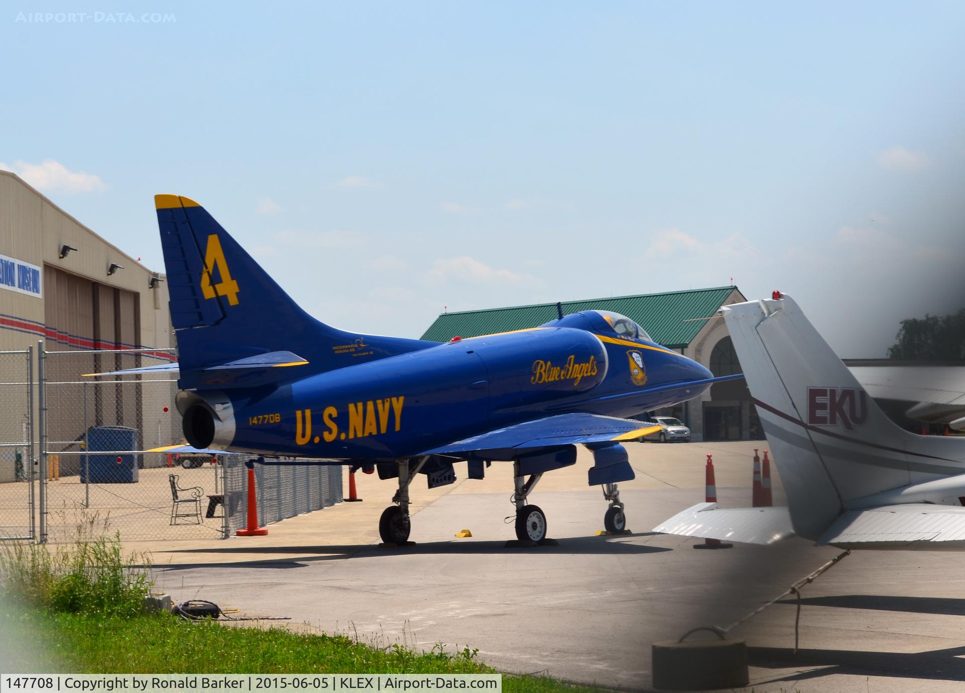 147708, Douglas A-4L Skyhawk C/N 12472, On the ramp Lexington