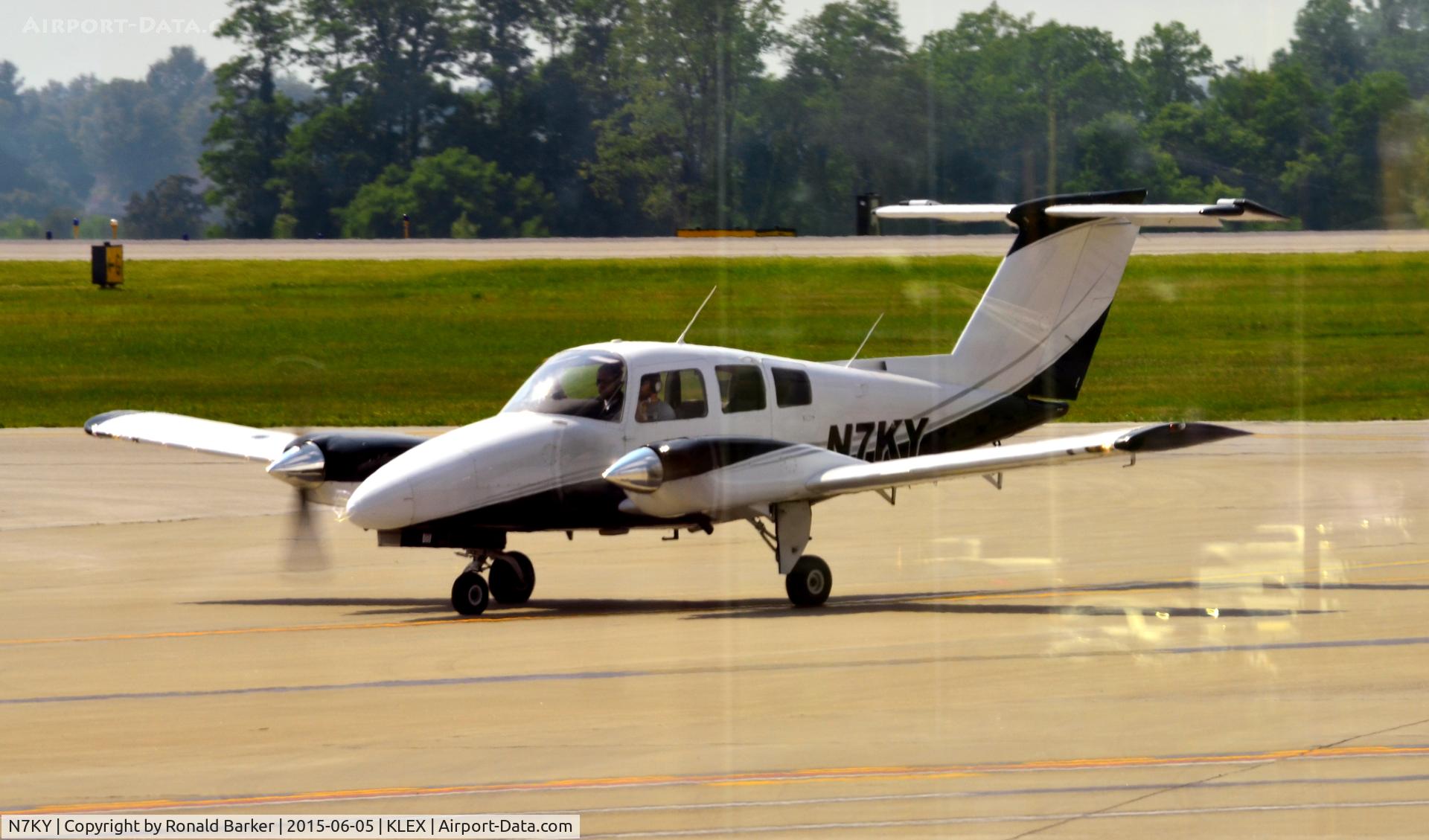 N7KY, 1979 Beech 76 Duchess C/N ME-139, Taxi Lexington