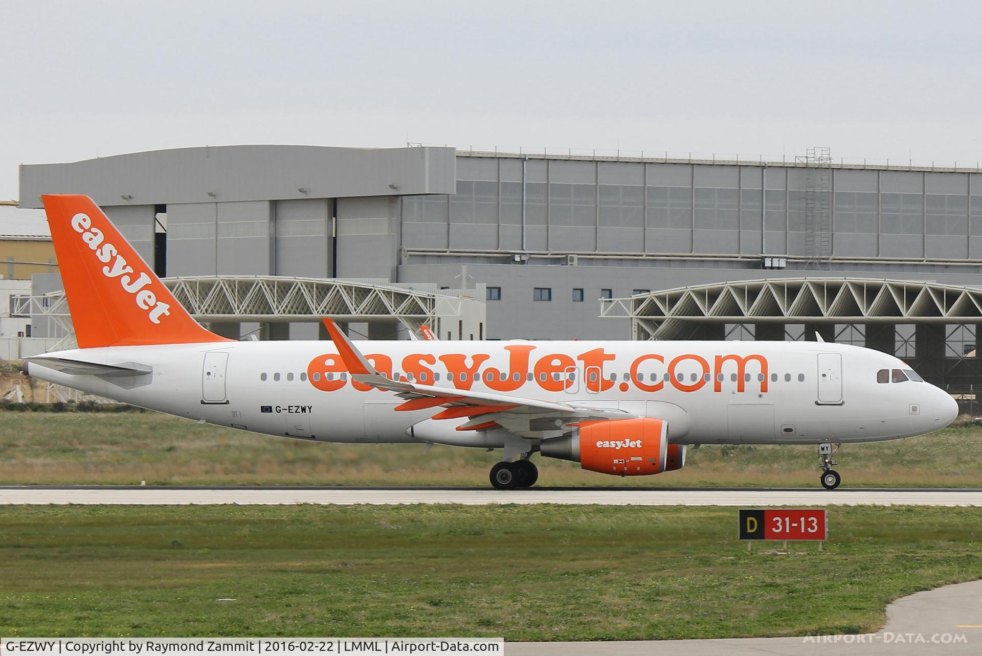 G-EZWY, 2014 Airbus A320-214 C/N 6267, A320 G-EZWY Easyjet
