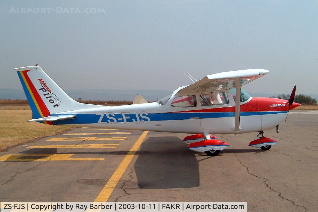 ZS-FJS, Cessna 172K Skyhawk C/N 17257164, Cessna 172K Skyhawk [172-57164] Krugersdorp~ZS 11/10/2003