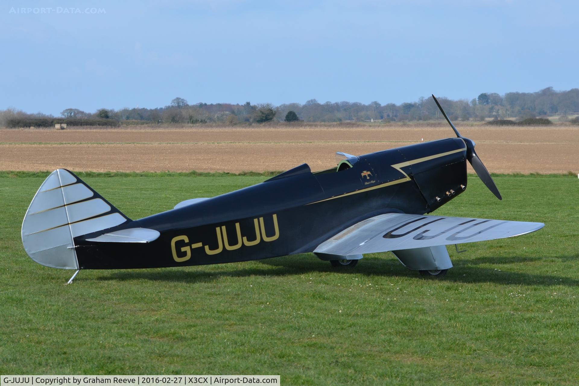 G-JUJU, 2014 Chilton DW1A C/N PFA 225-12726, Parked at Northrepps.