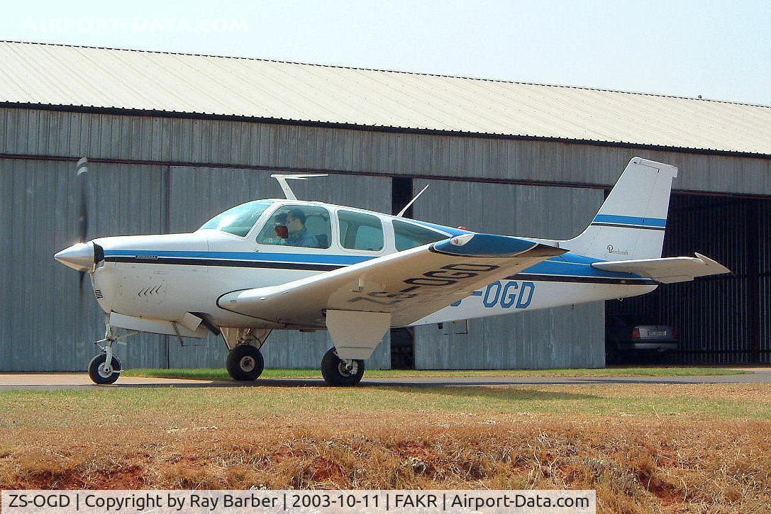 ZS-OGD, Beech F33A Bonanza C/N CE-337, Beech F33A Bonanza [CE-337] Krugersdorp~ZS 11/10/2003