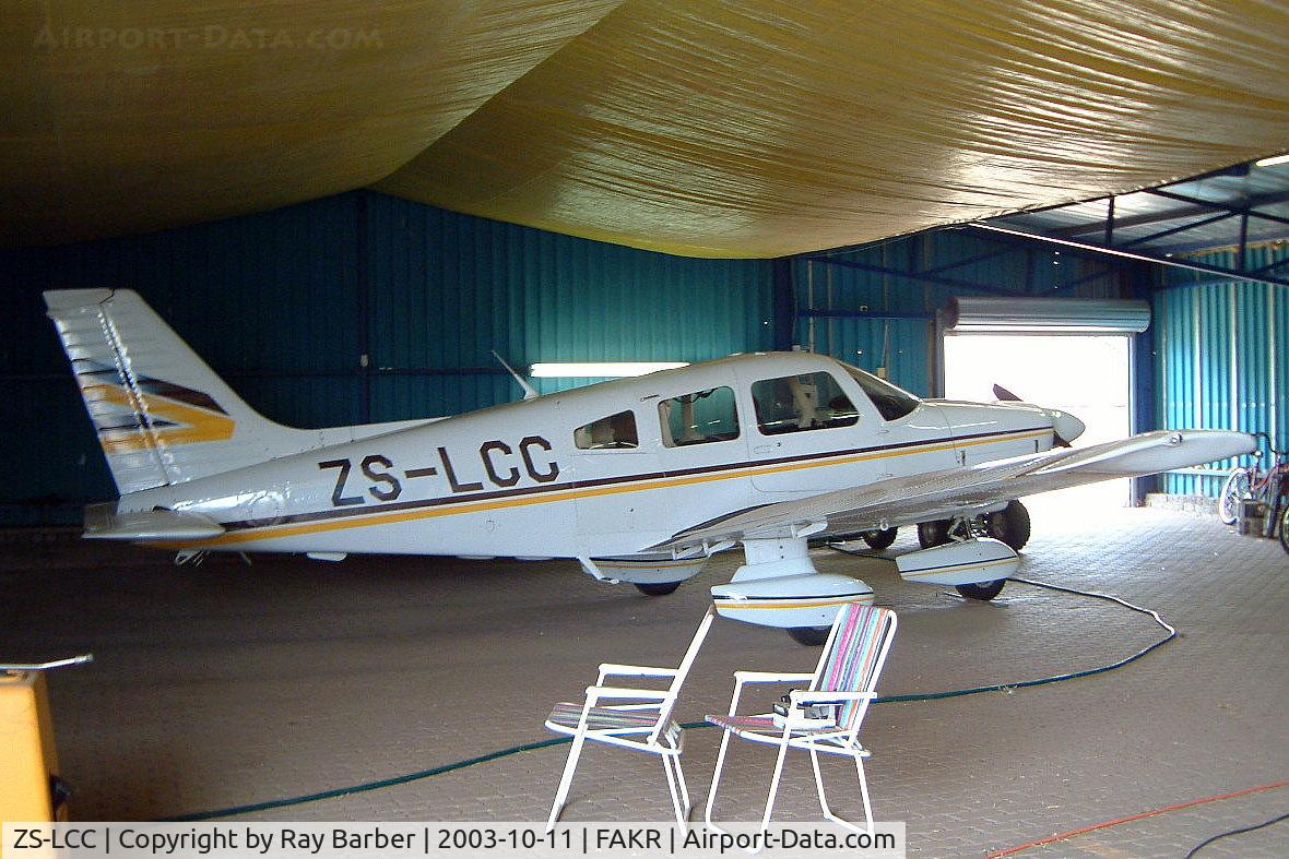 ZS-LCC, Piper PA-28-181 Archer II C/N 28-8190301, Piper PA-28-181 Archer II [28-8190301] Krugersdorp~ZS 11/10/2003