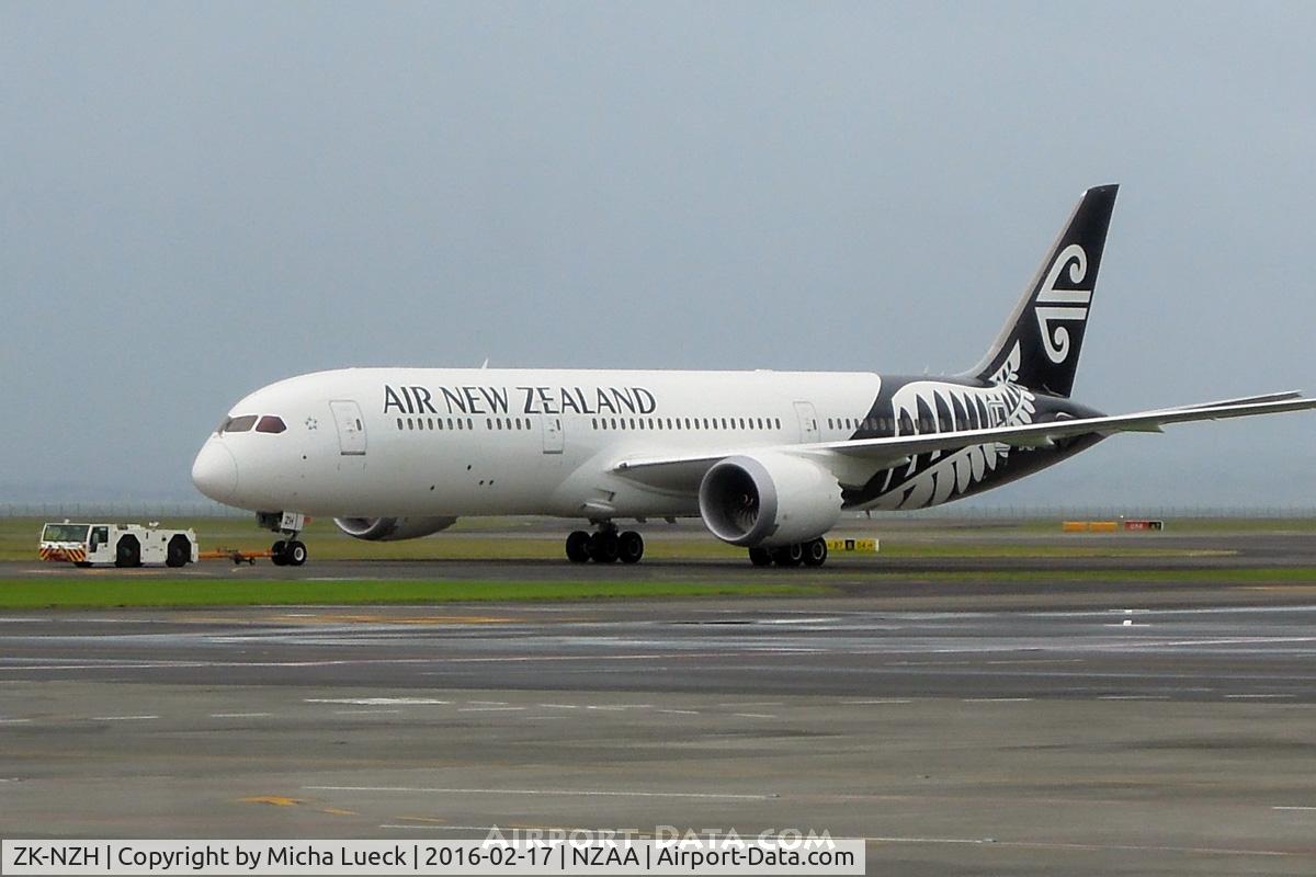 ZK-NZH, 2015 Boeing 787-9 Dreamliner Dreamliner C/N 36964, At Auckland