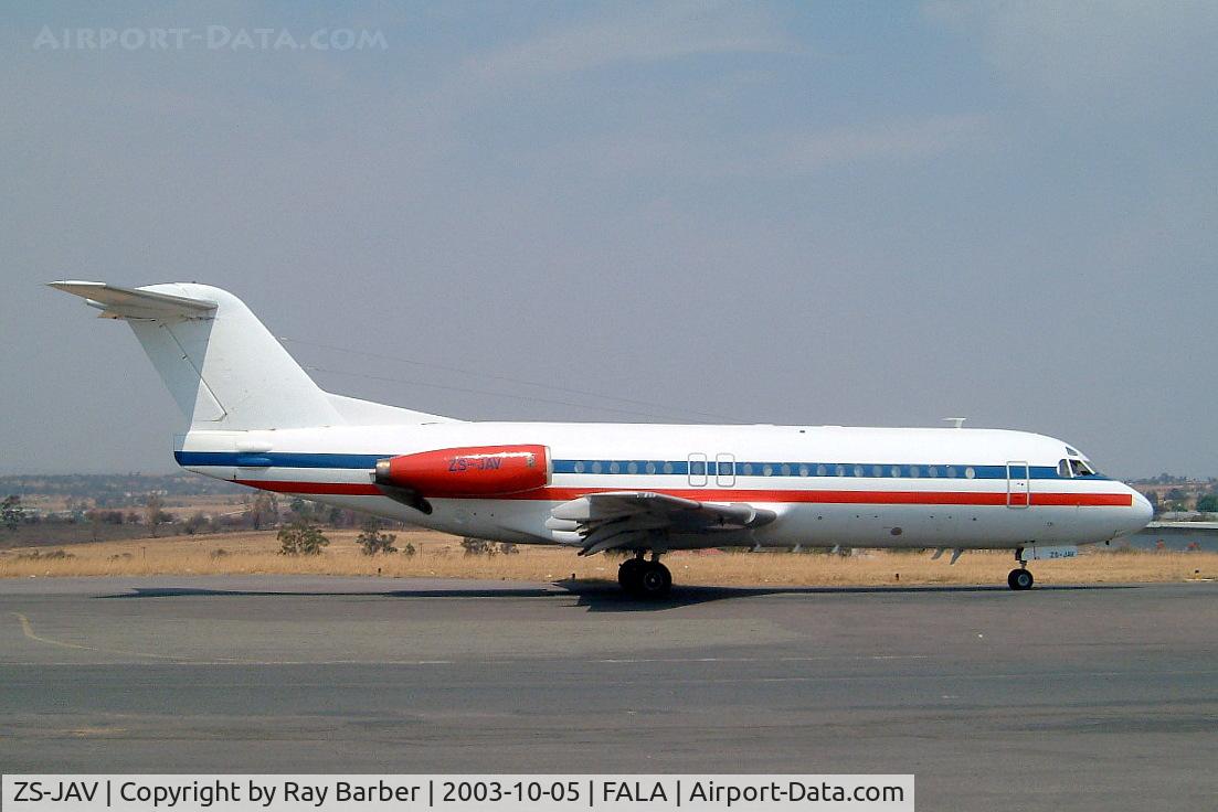 ZS-JAV, 1982 Fokker F-28-4000 Fellowship C/N 11183, Fokker F-28-4000 Fellowship [11183] (Airquarius Aviation) Lanseria~ZS 05/10/2003
