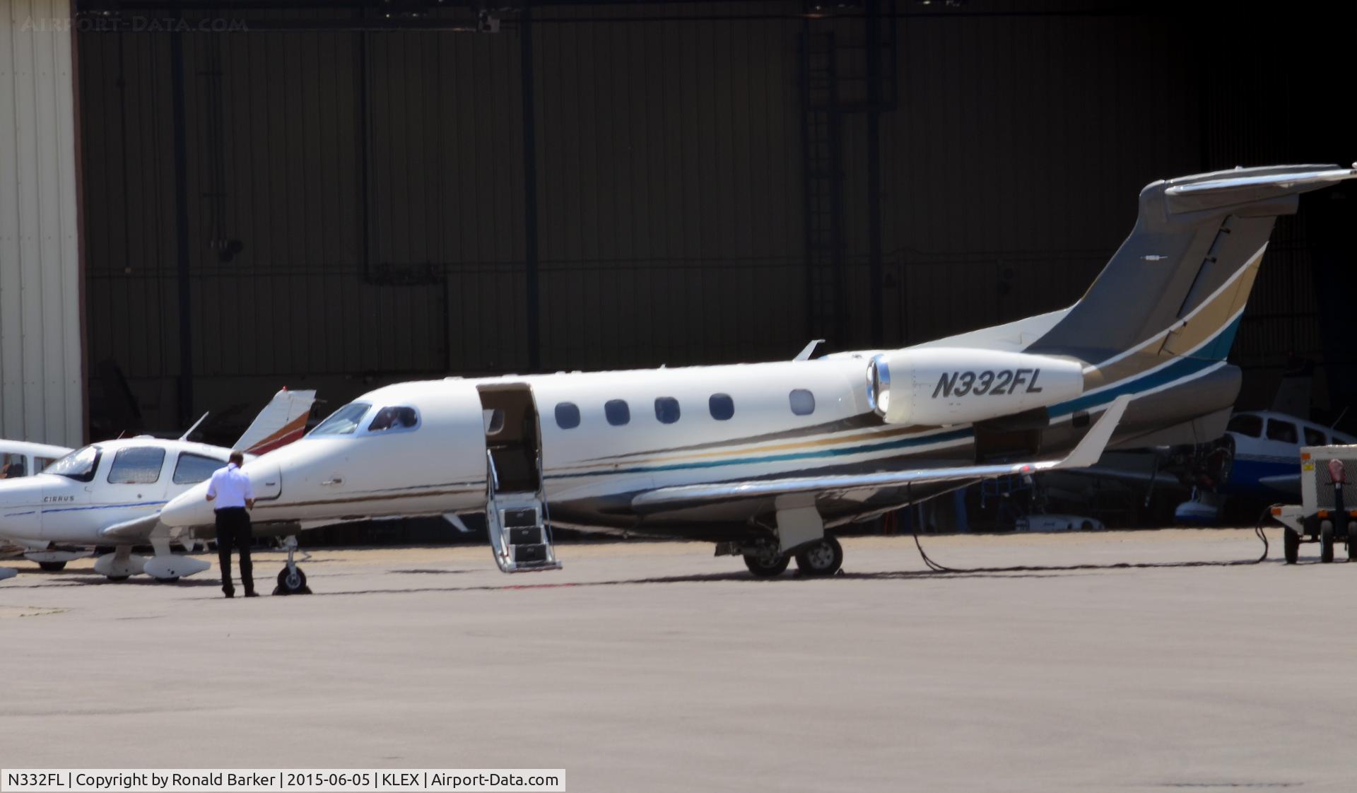 N332FL, 2012 Embraer EMB-505 Phenom 300 C/N 50500109, Pre-flight Lexington