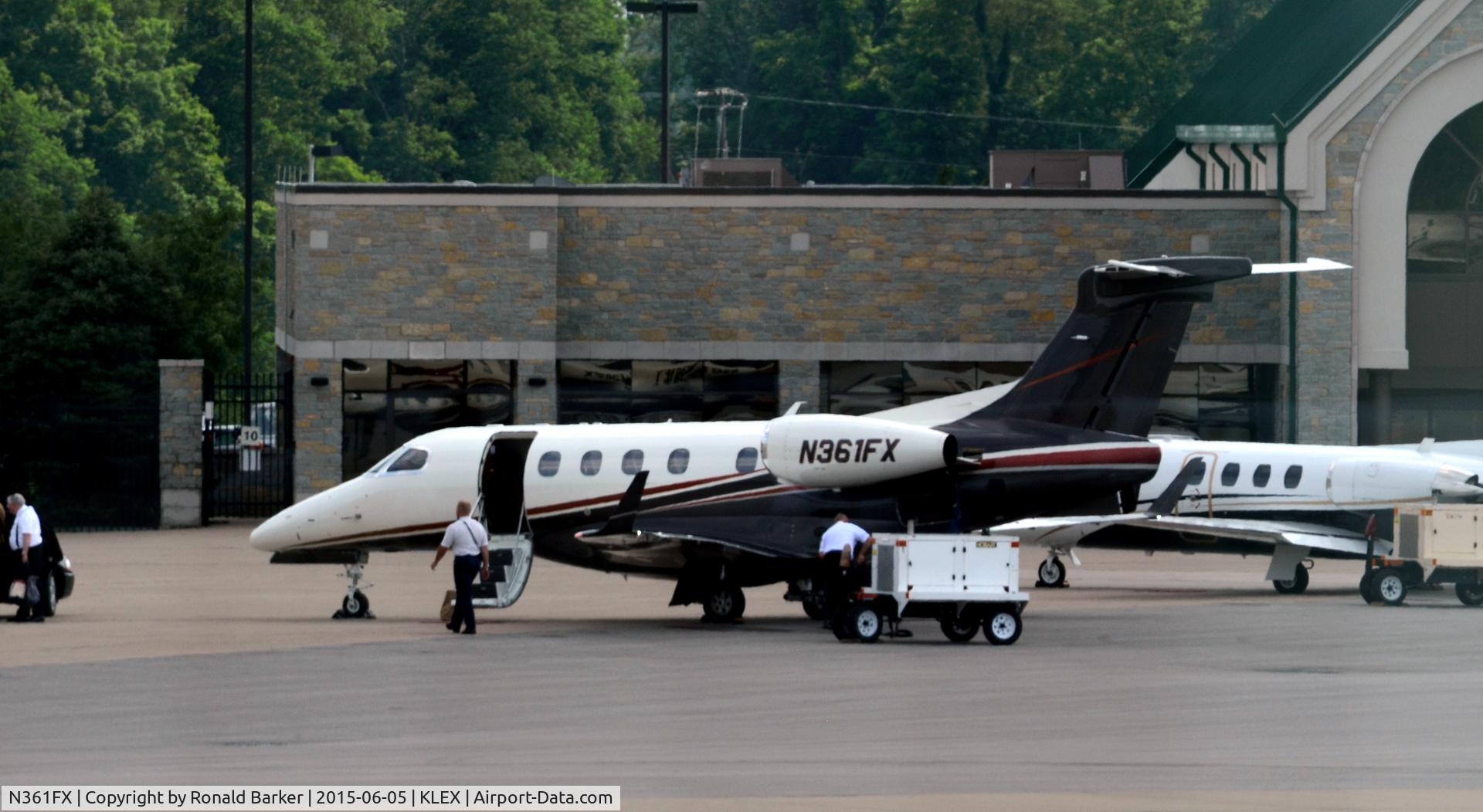 N361FX, 2014 Embraer EMB-505 Phenom 300 C/N 50500234, Loading Lexington