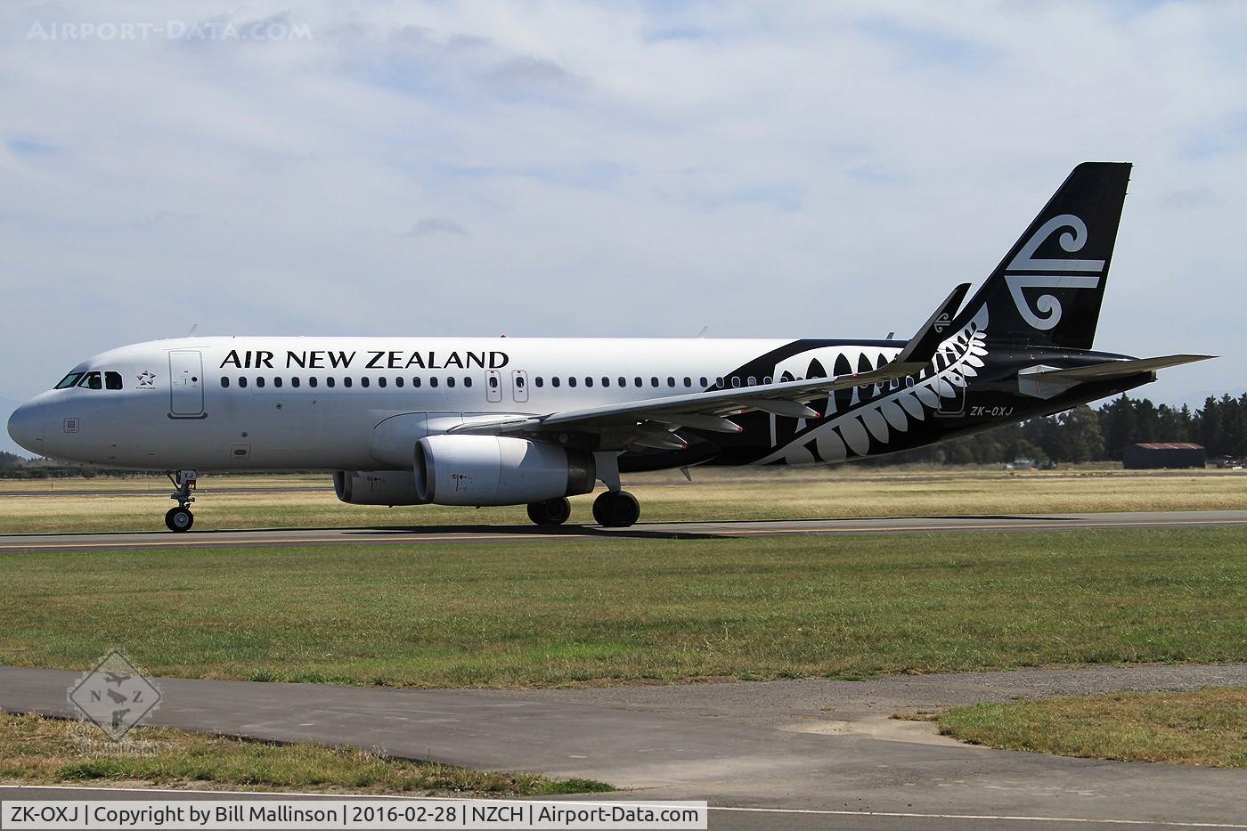 ZK-OXJ, 2015 Airbus A320-232 C/N 6694, taxi to 02