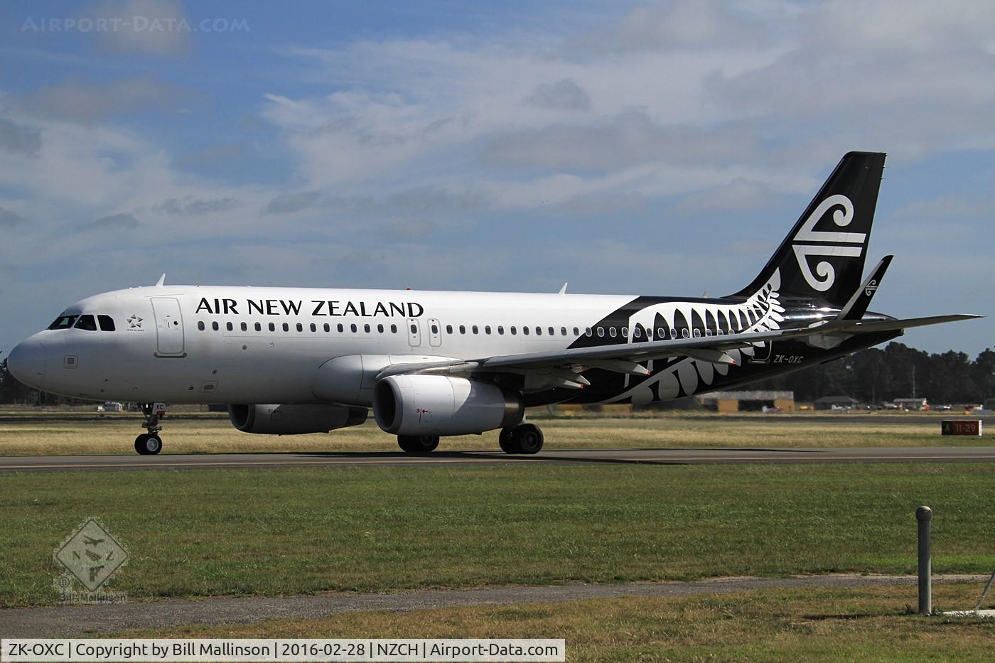 ZK-OXC, 2013 Airbus A320-232 C/N 5847, taxi to 02