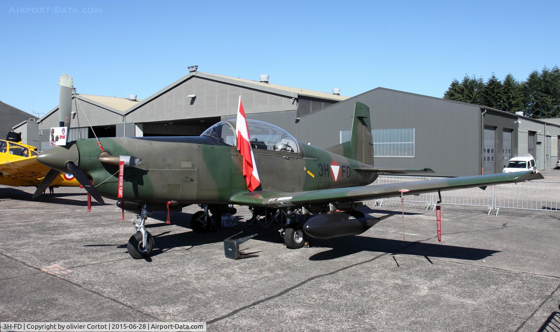 3H-FD, 1983 Pilatus PC-7 Turbo Trainer C/N 415, Luxeuil airshow 2015