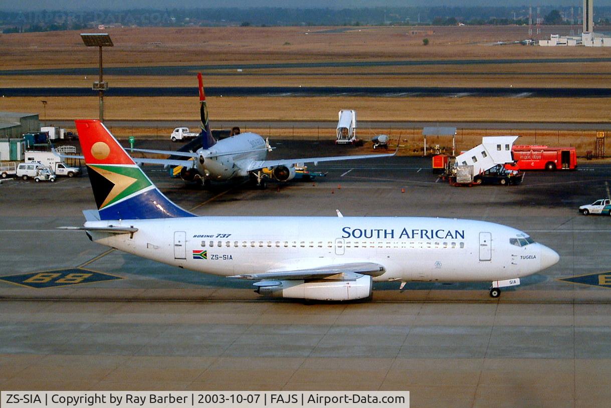ZS-SIA, 1981 Boeing 737-244 C/N 22580, Boeing 737-244 [22580] (South African Airways) Johannesburg Int~ZS 07/10/2003