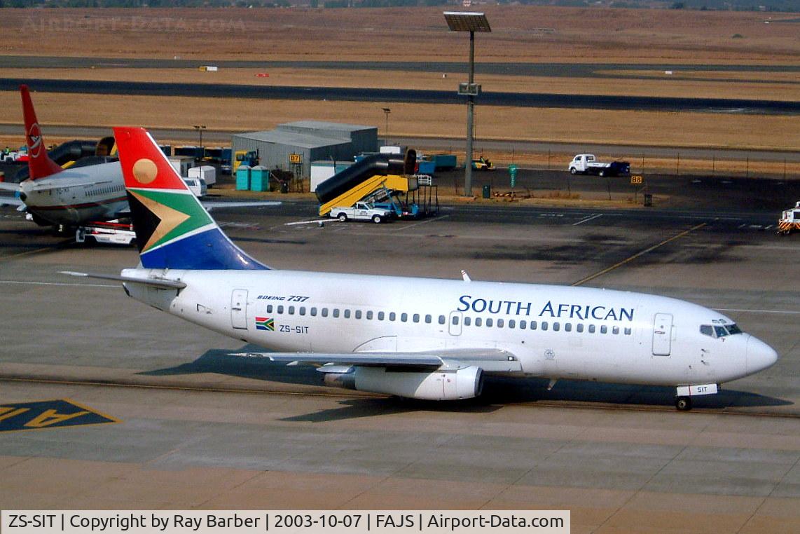 ZS-SIT, 1981 Boeing 737-236 C/N 21790, Boeing 737-236 [21790] (South African Airways) Johannesburg Int~ZS 07/10/2003