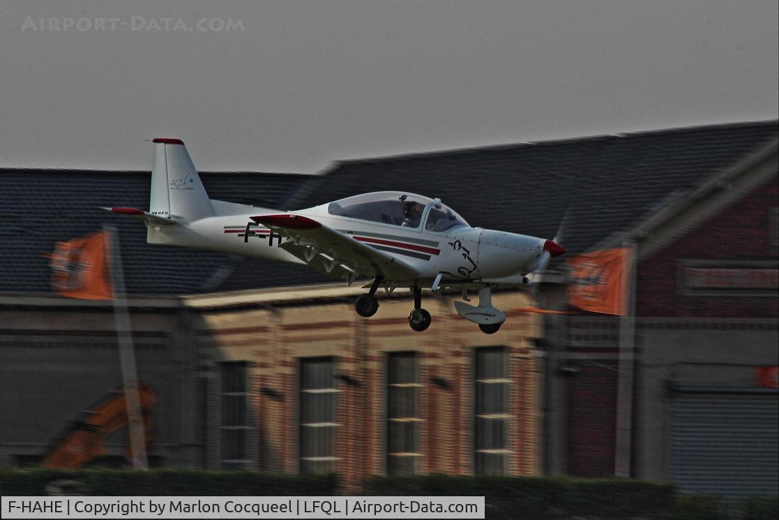 F-HAHE, 2010 Issoire APM 30 Lion C/N 26, Landing