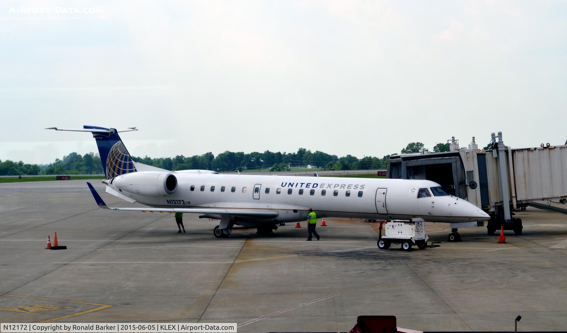 N12172, 2004 Embraer ERJ-145XR (EMB-145XR) C/N 14500864, At the gate Lexington