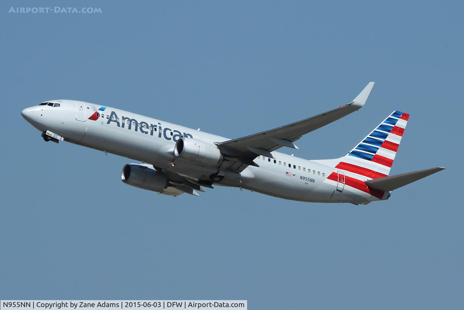 N955NN, 2014 Boeing 737-823 C/N 31199, Departing DFW Airport