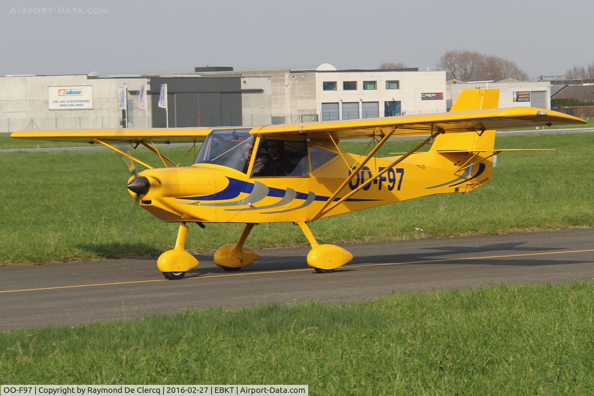 OO-F97, 2008 Lambert Mission M106 C/N 0003, Taxiing to rwy 06.