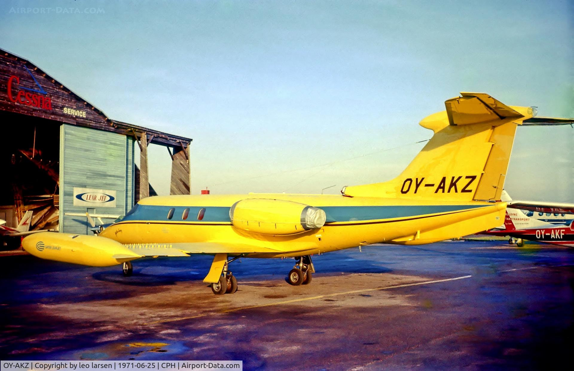 OY-AKZ, 1970 Learjet 25 C/N 25-062, Copenhagen 25.6.71