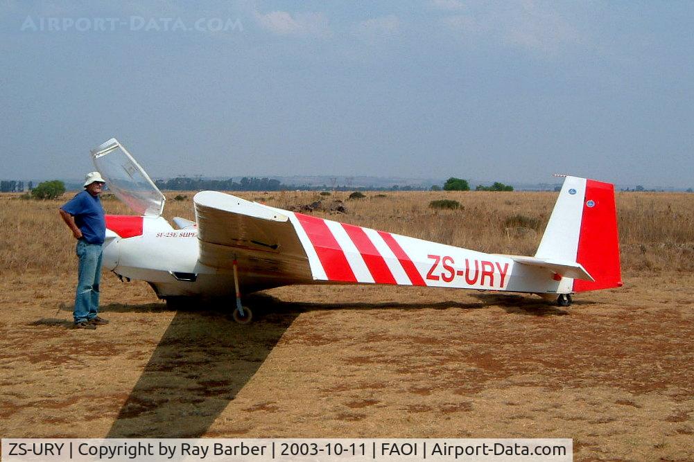 ZS-URY, 1975 Scheibe SF-25E Super Falke C/N 4305, Scheibe SF-25E Super Falke [4305] Orient~ZS 11/10/2003