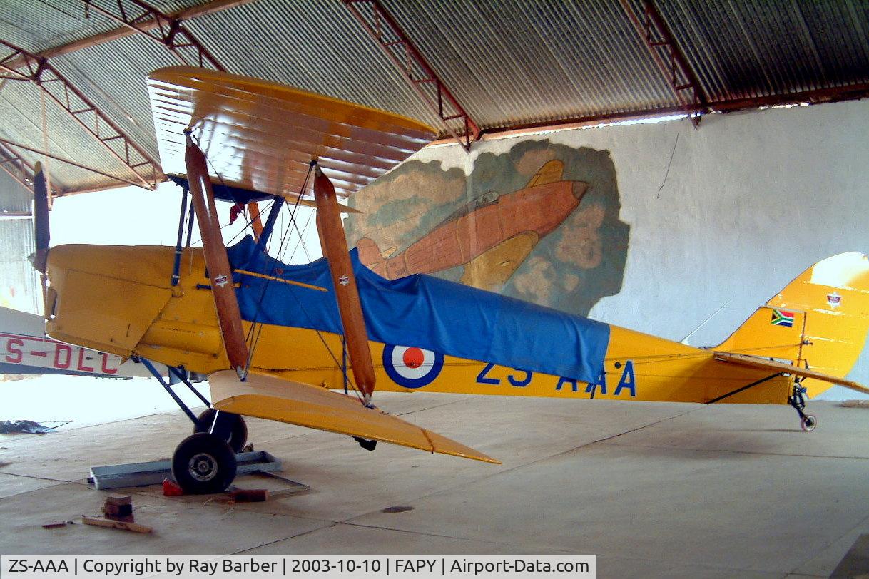 ZS-AAA, De Havilland DH-82A Tiger Moth II C/N 83515, De Havilland DH-82A Tiger Moth [83515] Parys~ZS 10/10/2003
