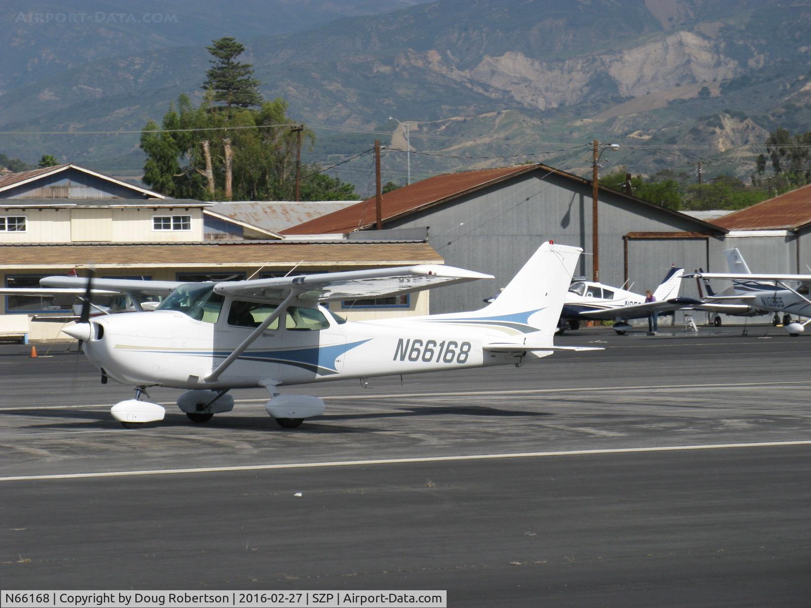 N66168, 1983 Cessna 172P C/N 17275974, 1983 Cessna 172P SKYHAWK, Lycoming O-320-D2J 160 Hp, landing roll Rwy 22