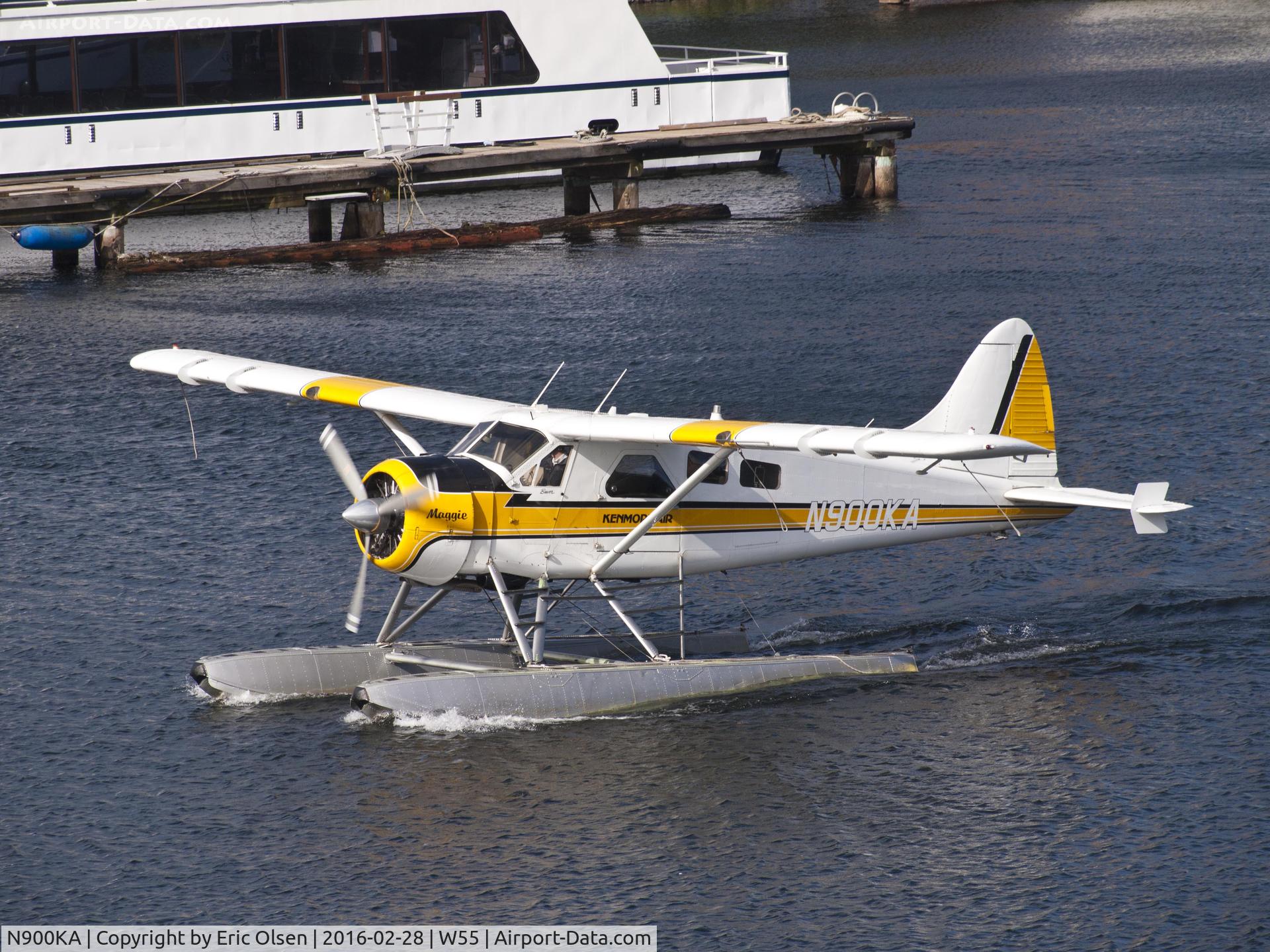 N900KA, 1967 De Havilland Canada DHC-2 Beaver Mk.I (L20A) C/N 1676, Taking in on South Lake Union, Seattle, WA.