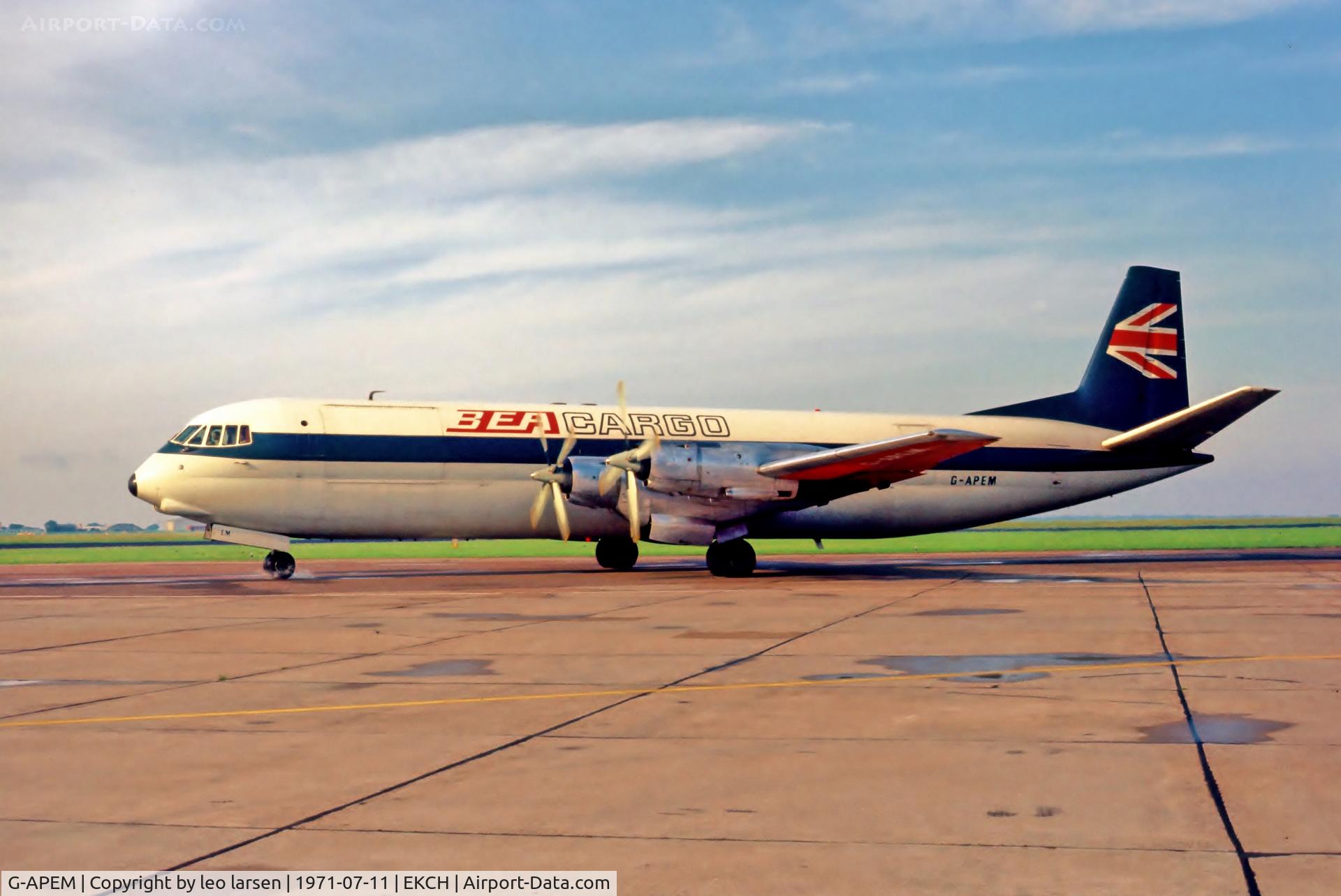 G-APEM, 1961 Vickers V953C Merchantman C/N 716, Copenhagen 11.7.72