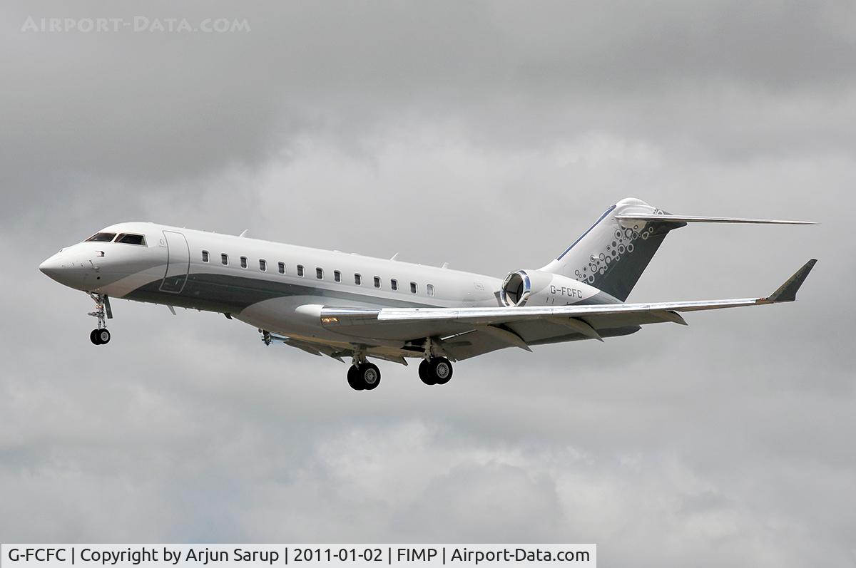 G-FCFC, 2009 Bombardier BD-700-1A10 Global Express C/N 9374, Approaching rwy 14 at Plaisance on a cloudy summer morning.