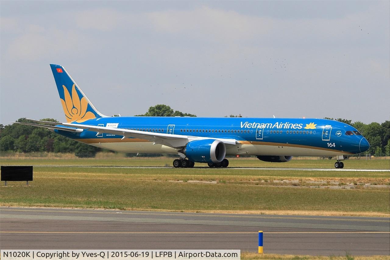 N1020K, 2015 Boeing 787-9 Dreamliner C/N 35151, Boeing 787-9 Dreamliner, Taxiing to holding point, Paris-Le Bourget (LFPB-LBG) Air show 2015