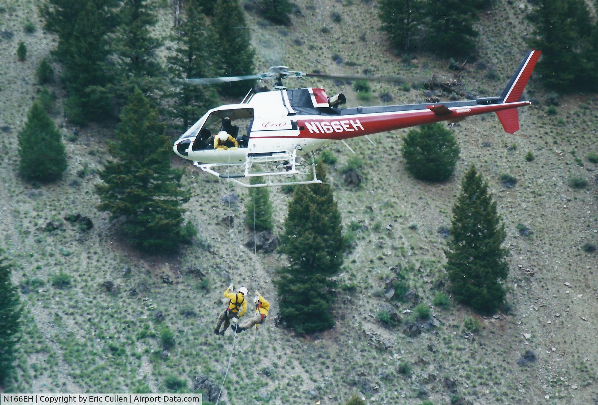 N166EH, 1989 Aerospatiale AS-350B-2 Ecureuil C/N 2194, Proficiency rappels- Moyer Rappel Crew, US Forest Service, Salmon National Forest. Fire season 2001