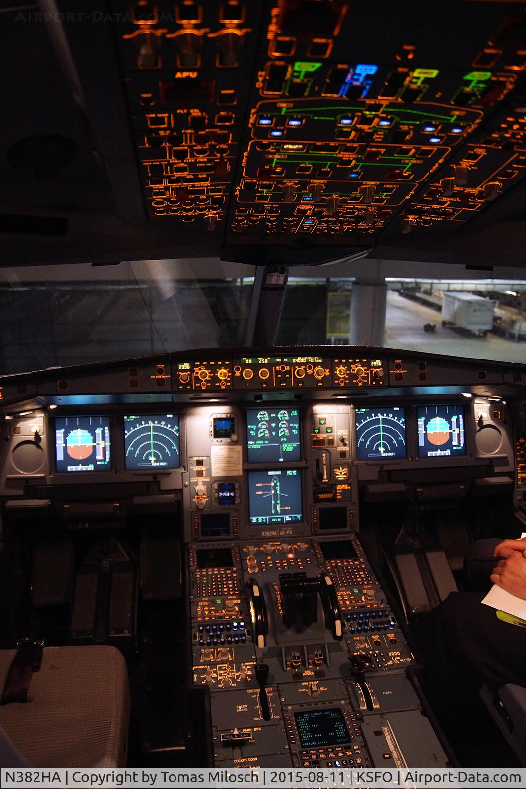 N382HA, 2010 Airbus A330-243 C/N 1171, Thanks to the very nice crew, who turned even on the cockpit lighting again to let me get a good photo ...