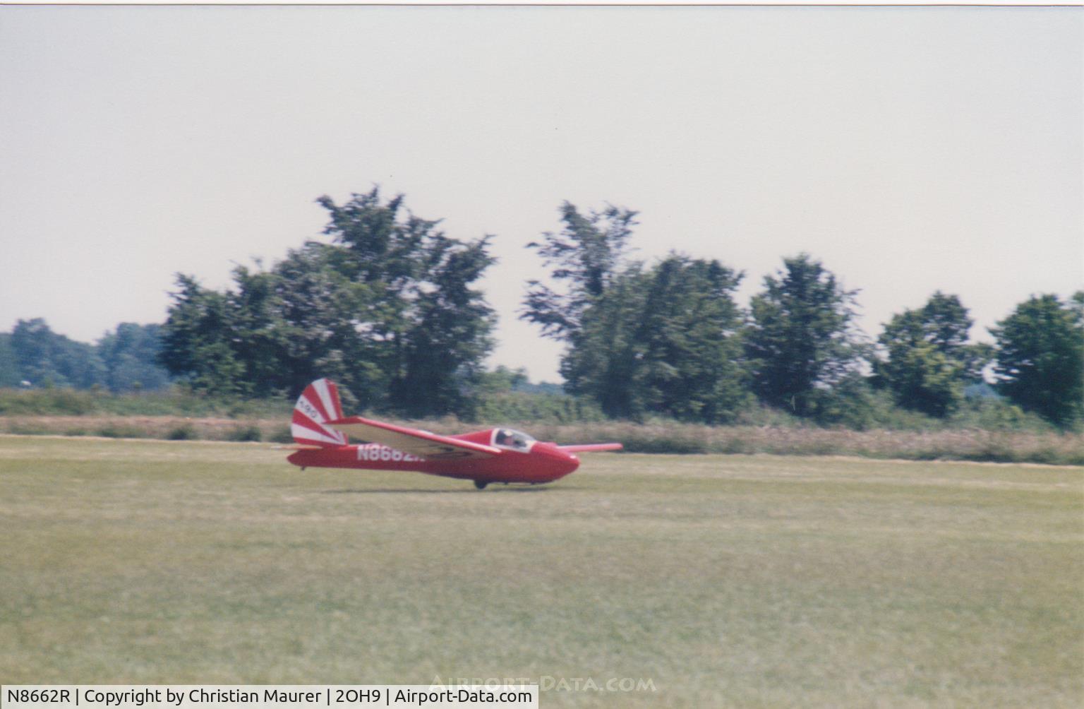N8662R, 1962 Schweizer SGS 1-26A C/N 190, SGS 1-26B Rollout