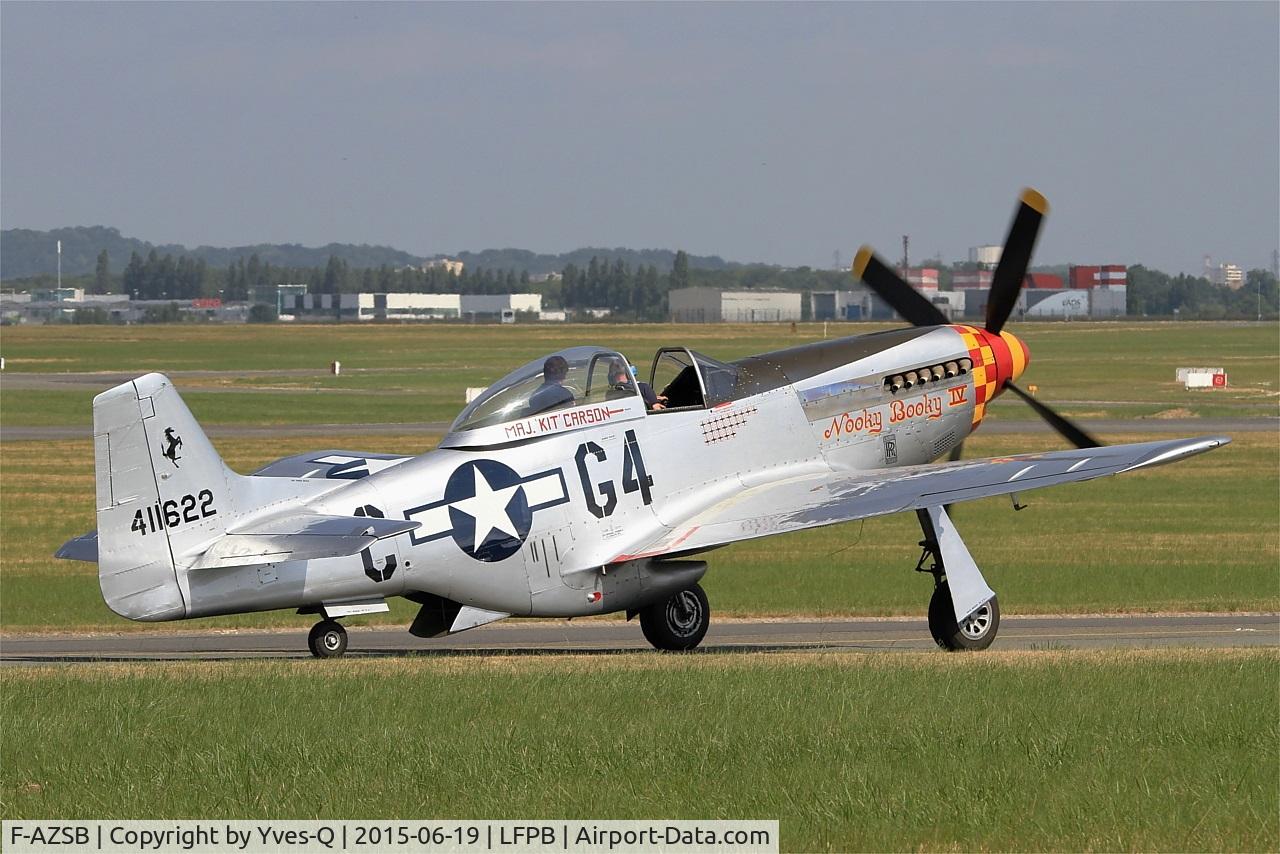 F-AZSB, 1944 North American P-51D Mustang C/N 122-40967, North American P-51D Mustang, Taxiing to holding point, Paris-Le Bourget (LFPB-LBG) Air show 2015
