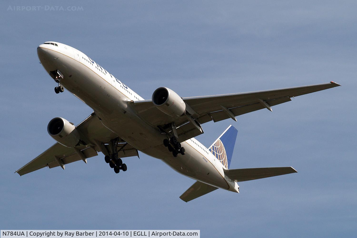 N784UA, 1997 Boeing 777-222/ER C/N 26951, Boeing 777-222ER [26951] (United Airlines) Home~G 10/04/2014. On approach 27R.