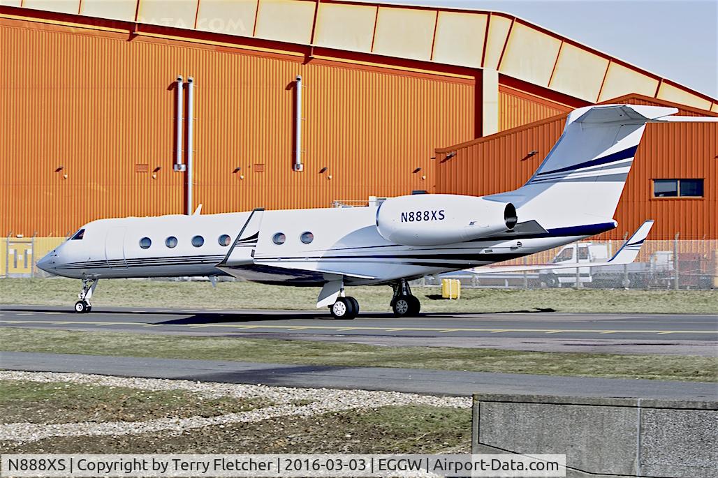 N888XS, 2011 Gulfstream Aerospace GV-SP (G550) C/N 5344, 2011 Gulfstream Aerospace GV-SP (G550), c/n: 5344 at Luton