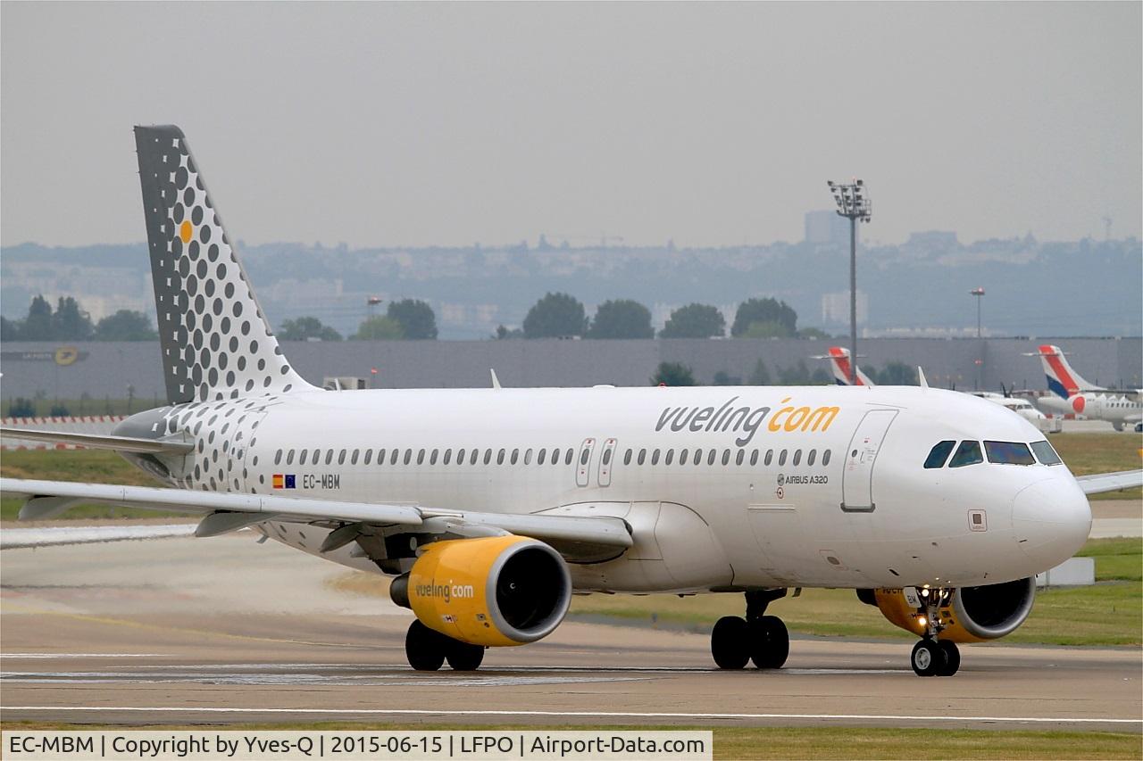 EC-MBM, 2010 Airbus A320-214 C/N 4463, Airbus A320-214,Lining up prior take off rwy 08, Paris-Orly airport (LFPO-ORY)