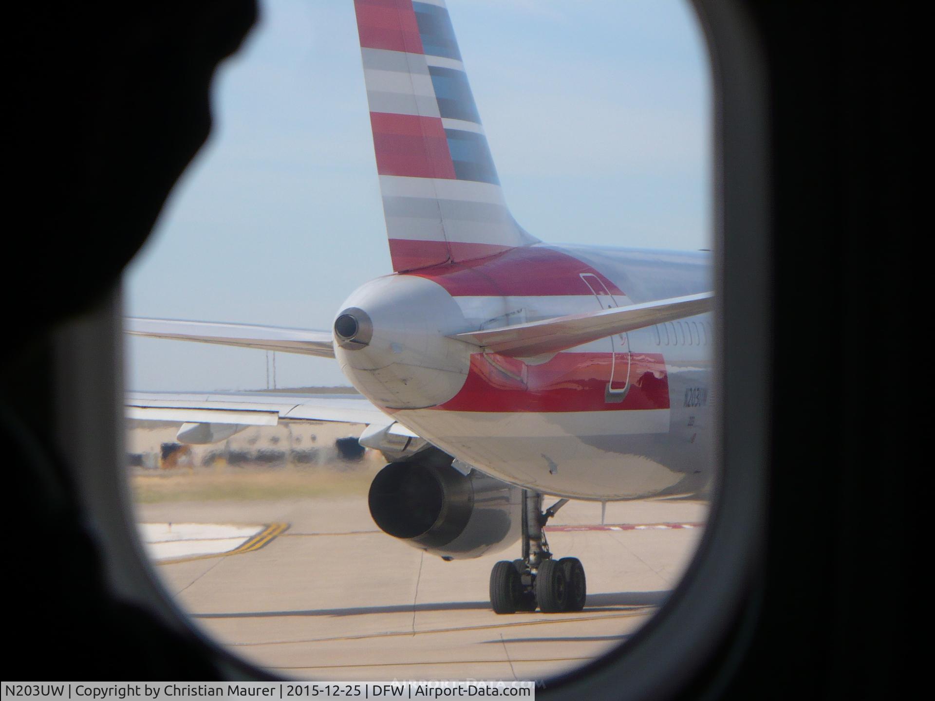 N203UW, 2000 Boeing 757-23N C/N 30548, Boeing 757-23N APU