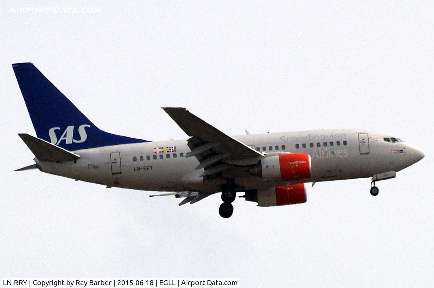 LN-RRY, 1998 Boeing 737-683 C/N 28297, Boeing 737-683 [28297] (SAS Scandinavian Airlines) Home~G 18/06/2015. On approach 27L.