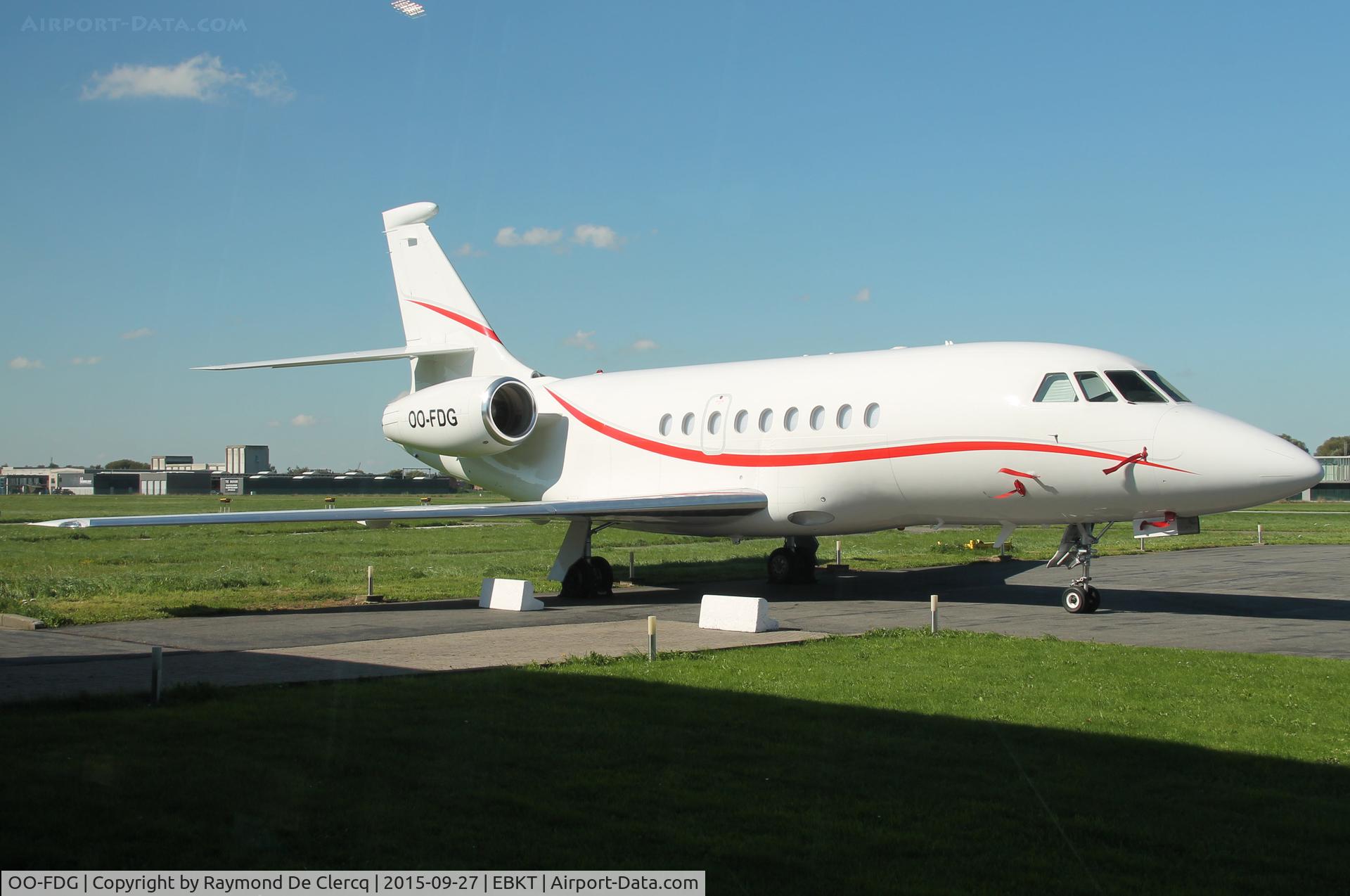 OO-FDG, 2006 Dassault Falcon 2000EX C/N 61, Parked at Wevelgem.