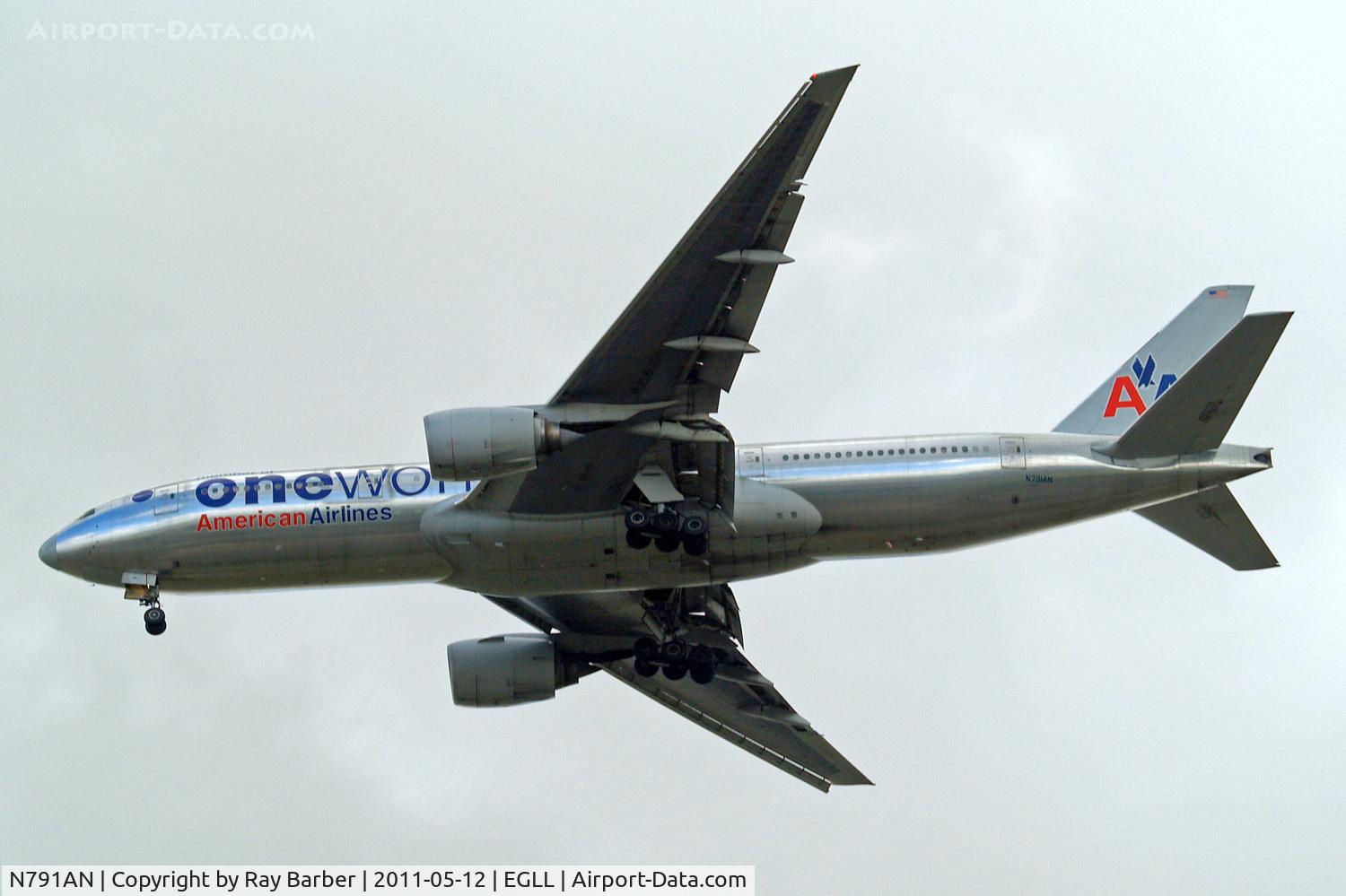 N791AN, 2000 Boeing 777-223/ER C/N 30254, Boeing 777-223ER [30254] (American Airlines) Home~G 12/05/2011. On approach 27R old scheme.
