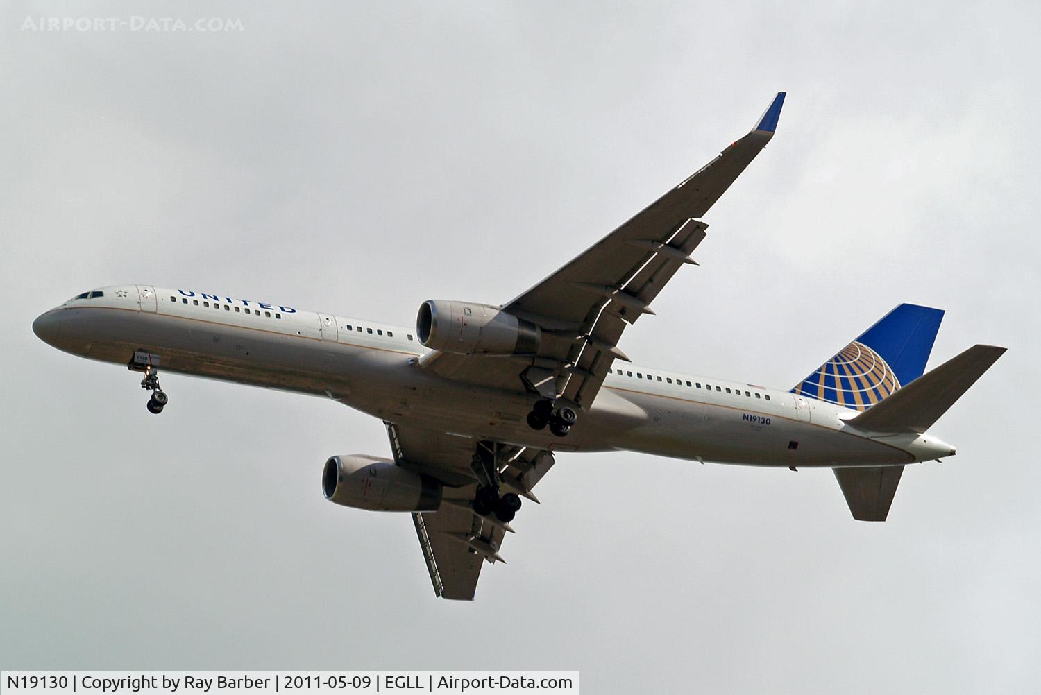 N19130, 1998 Boeing 757-224/ER C/N 28970, Boeing 757-224ET [28970] (United Airlines) Home~G 09/05/2011. On approach 27R.