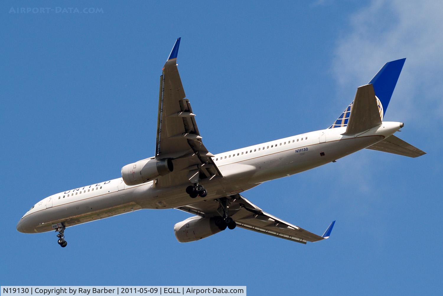 N19130, 1998 Boeing 757-224/ER C/N 28970, Boeing 757-224ET [28970] (United Airlines) Home~G 09/05/2011. On approach 27R.